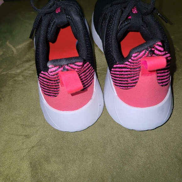 NWOT Womens sz 9.5 Adidas Ortho Cloud Float Tennis Shoes - Picture 8 of 8